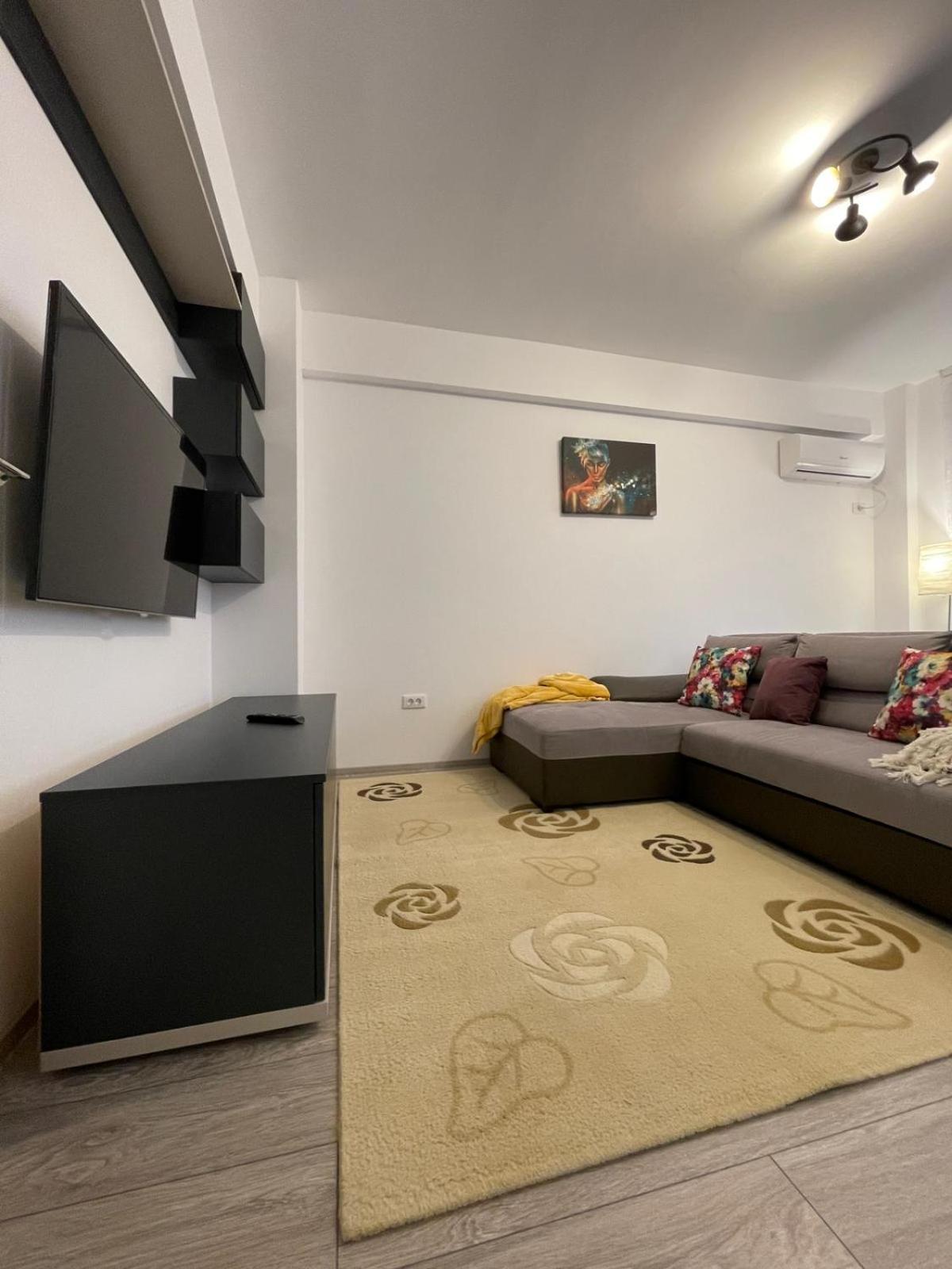 Palas Retreat - Q Residence Iasi Extérieur photo