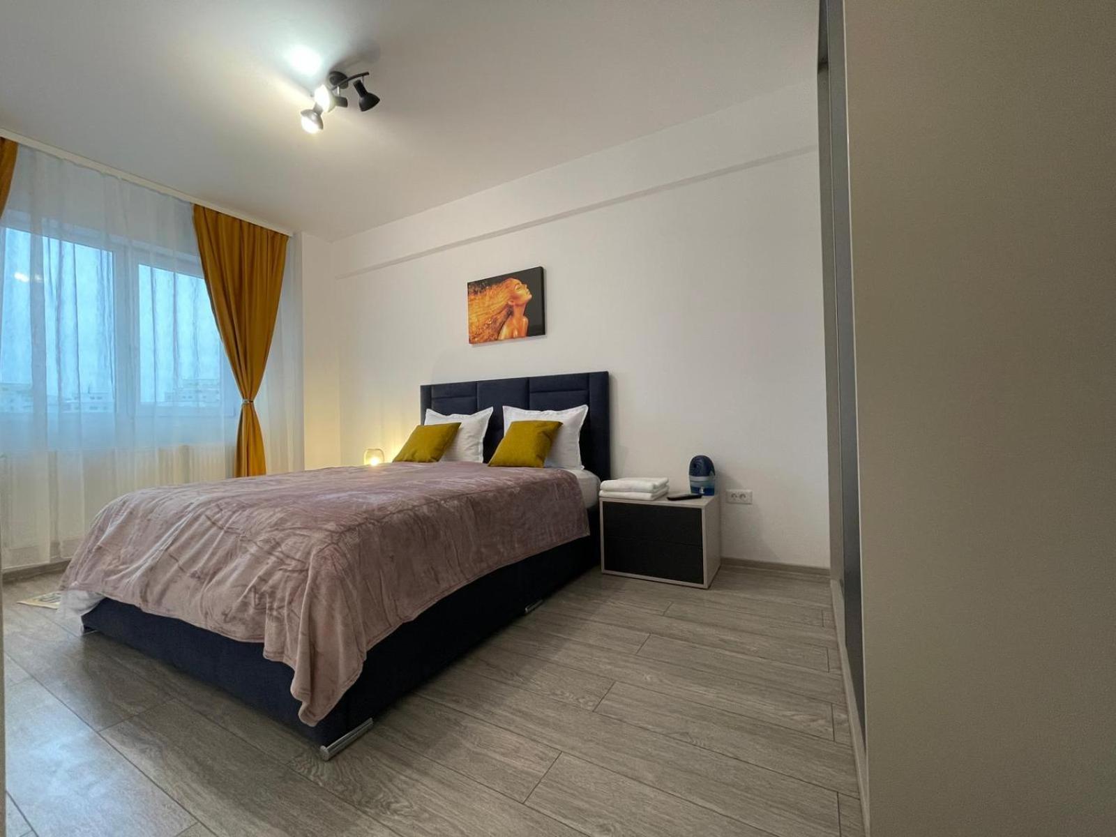Palas Retreat - Q Residence Iasi Extérieur photo