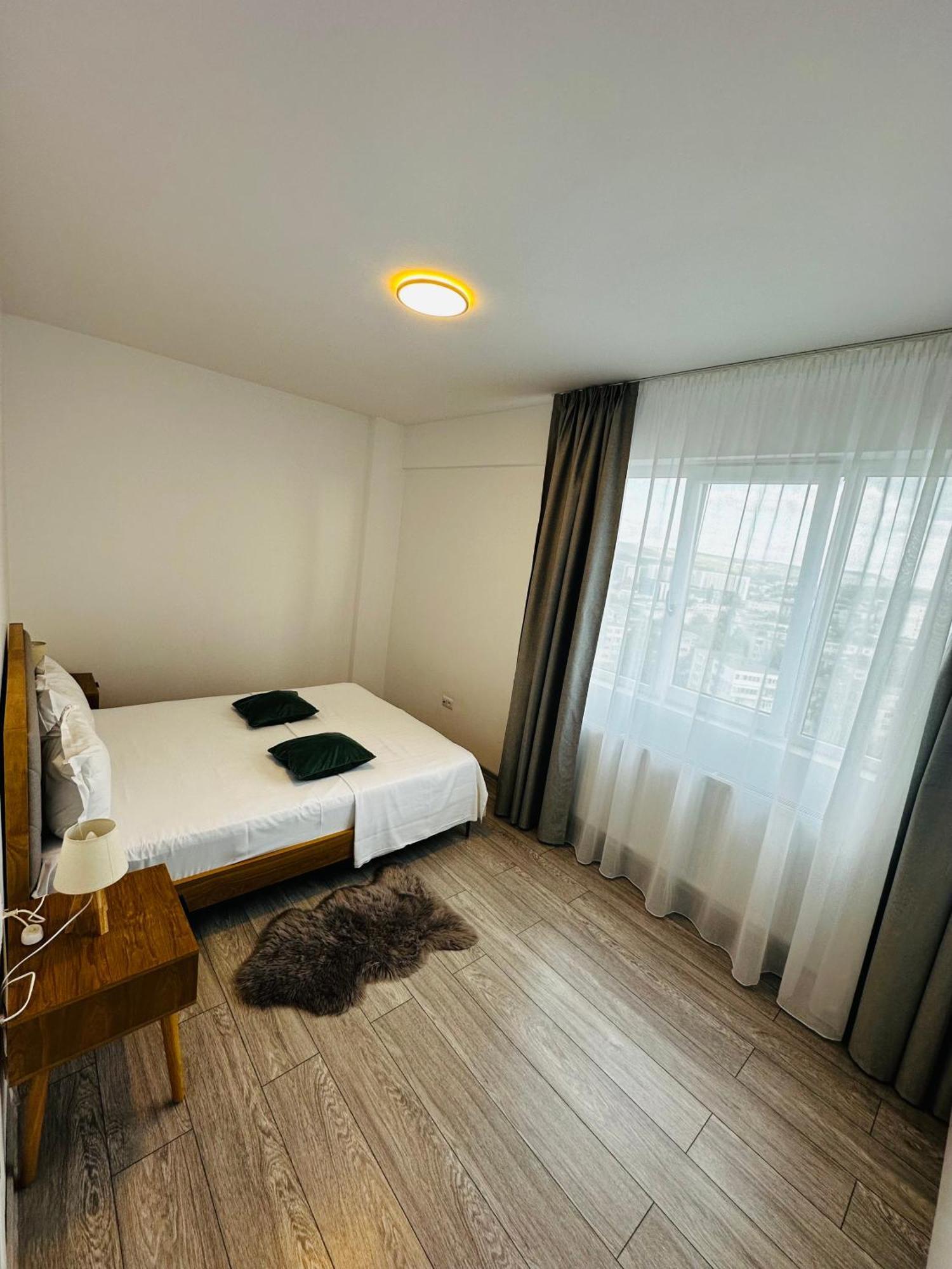 Palas Retreat - Q Residence Iasi Extérieur photo