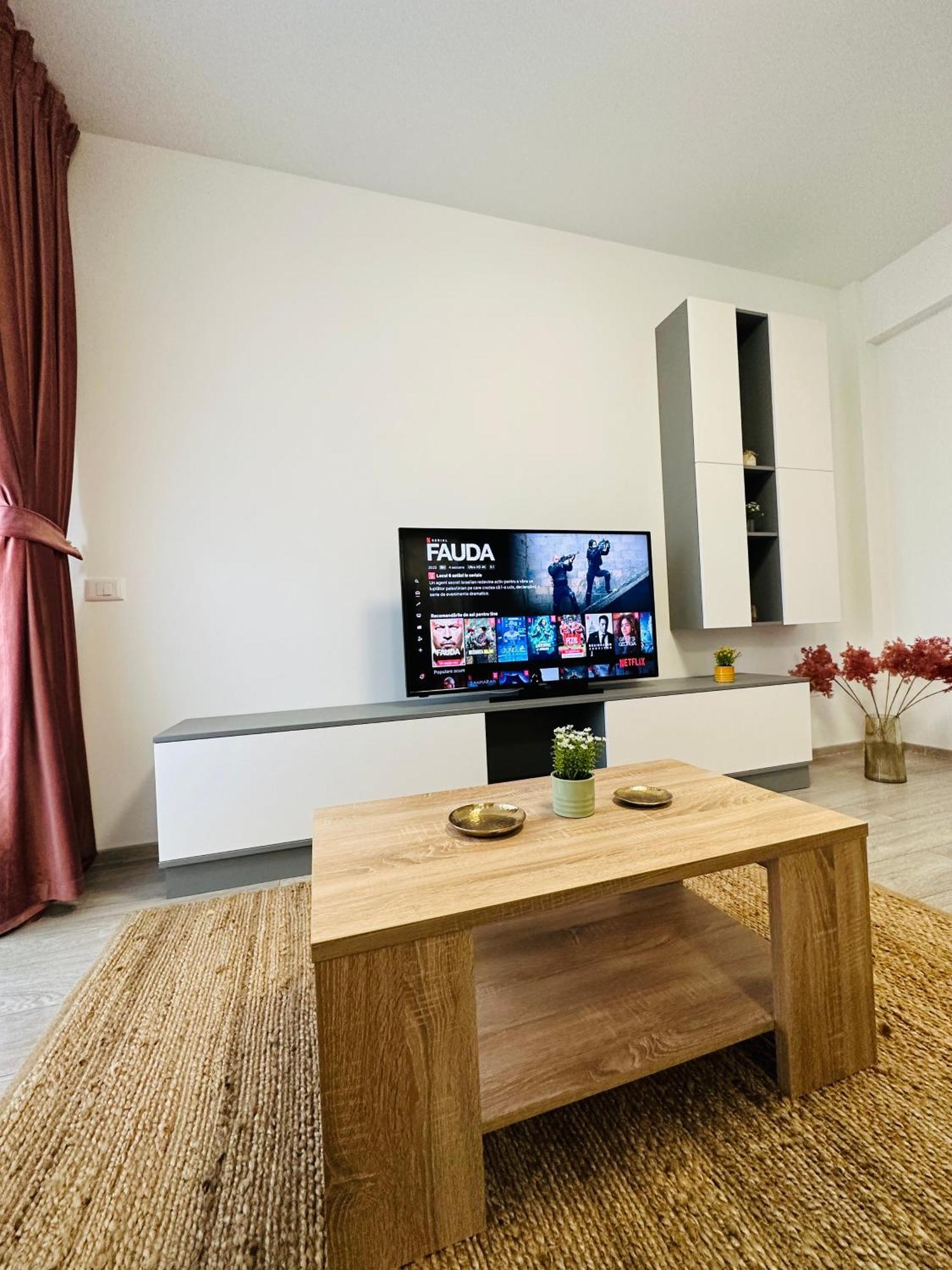 Palas Retreat - Q Residence Iasi Extérieur photo